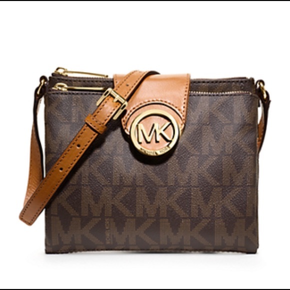 Michael Kors Handbags - Michael Kors Fulton Saffiano Leather Messenger